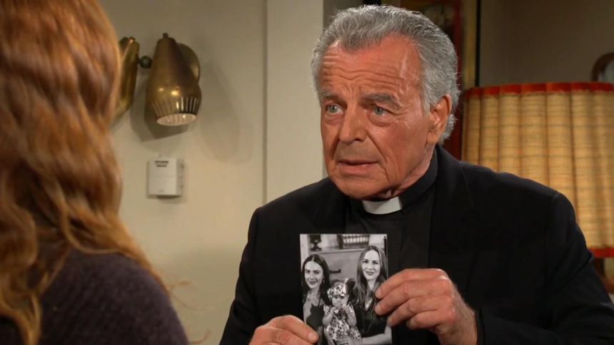 Ian (Ray Wise) pousse Mariah à laisser sa famille derrière elle. Les Feux de l'Amour,
                     épisode 13285 (2 janvier 2026,
CBS)