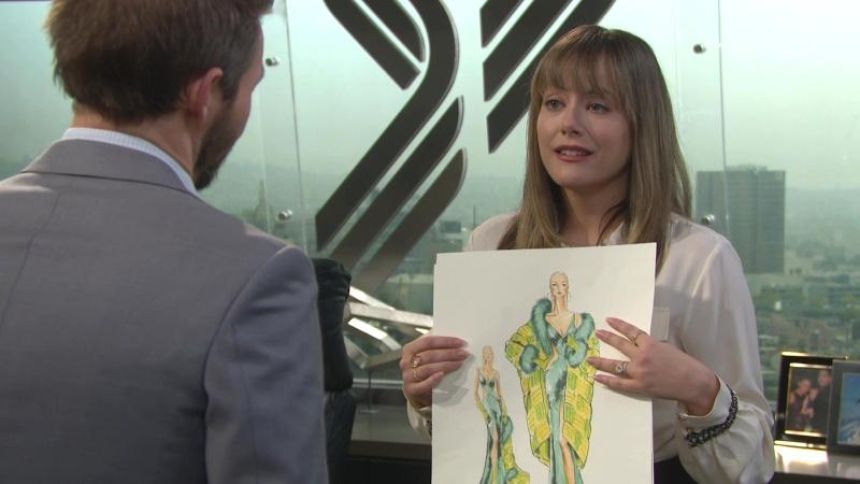 Hope (Annika Noelle) est impressionnée par le travail d’Eric. Amour, Gloire et Beauté/Top Models,
                     épisode 9719 (19 février 2026,
CBS)