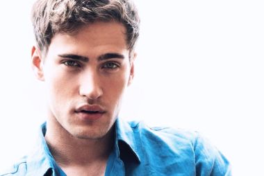 Amour, Gloire et Beauté / Top Models : Harrison Cone rejoint la série pour former le premier couple gay masculin