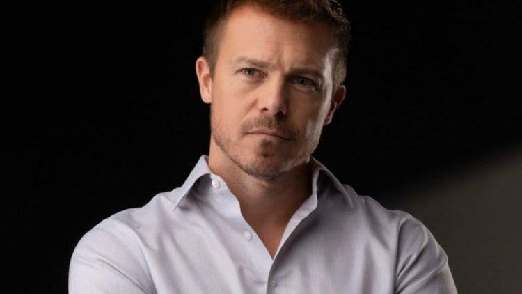 Michael Roark (ex Travis Crawford des Feux de l'Amour) devient Jeremy Horton dans Des Jours et Des Vies