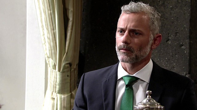 Prochain épisode Les Feux de l'Amour
        sur Tva