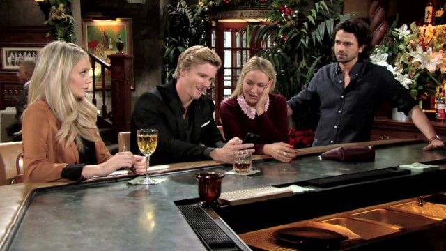 Prochain épisode Les Feux de l'Amour
        sur Tva