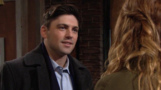 Prochain épisode Les Feux de l'Amour
        sur Tva