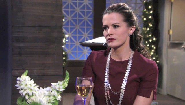 Prochain épisode Les Feux de l'Amour
        sur Tva