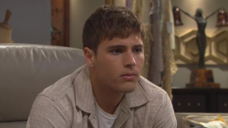 Prochain épisode Top Models
        sur Rts