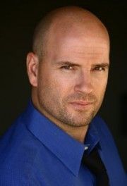 La popularité de Dean Cudworth, acteur dans Les Feux de l'Amour