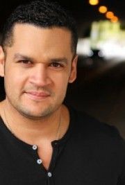 La popularité de J. Omar Castro, acteur dans Amour, Gloire et Beauté