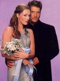 Mariage de Bridget Forrester et Deacon Sharpe