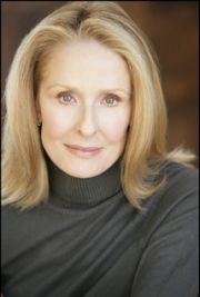 Melendy Britt,                                     actrice                                                                        dans Les Feux de l&#039;Amour