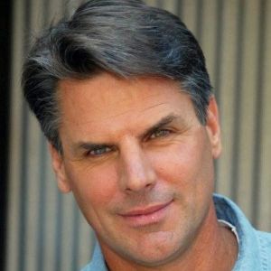 Robert Parucha,                                     acteur                                                                        dans Les Feux de l&#039;Amour