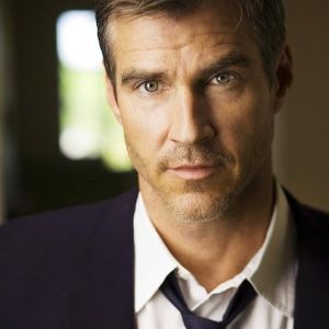 Robert Merrill,                                     acteur                                                                        dans Les Feux de l&#039;Amour