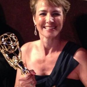 Anne Schoettle,                                                         technicienne                                                    dans Les Feux de l&#039;Amour
