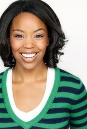 Hilary Ward,                                     actrice                                                                        dans Les Feux de l&#039;Amour