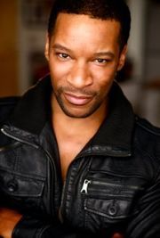 Kenajuan Bentley,                                     acteur                                                                        dans Les Feux de l&#039;Amour