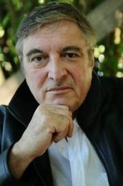 Luc Florian,                                                                             voix française                                dans Les Feux de l&#039;Amour