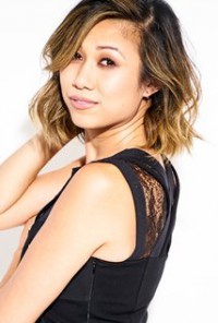 Angela Lin,                                     actrice                                                                        dans Les Feux de l&#039;Amour