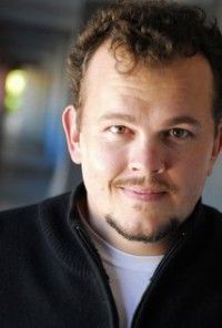 Kurtis Bedford,                                     acteur                                                                        dans Les Feux de l&#039;Amour