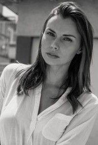 Ksenia Lauren,                                     actrice                                                                        dans Les Feux de l&#039;Amour