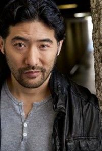 Max Phyo,                                     acteur                                                                        dans Les Feux de l&#039;Amour