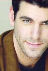 Ben Hermes,                                     acteur                                                                        dans Les Feux de l&#039;Amour
