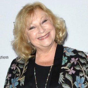 Beth Maitland,                                     actrice                                                                        dans Amour, Gloire et Beauté