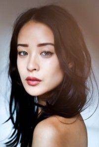 Highdee Kuan,                                     actrice                                                                        dans Les Feux de l&#039;Amour