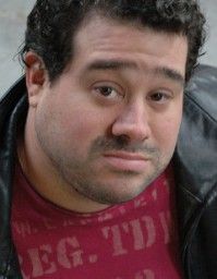 Alex Watson,                                     acteur                                                                        dans Amour, Gloire et Beauté