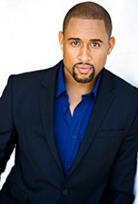 Elimu Nelson,                                     acteur                                                                        dans Les Feux de l&#039;Amour