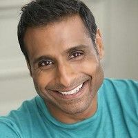 Ravi Naidu,                                     acteur                                                                        dans Les Feux de l&#039;Amour