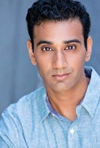 Nikhil Pai,                                     acteur                                                                        dans Les Feux de l&#039;Amour