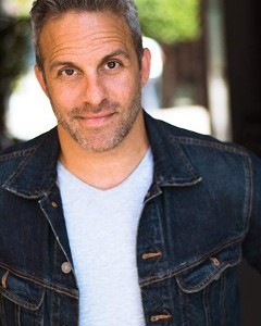 Guy Nardulli,                                     acteur                                                                        dans Amour, Gloire et Beauté