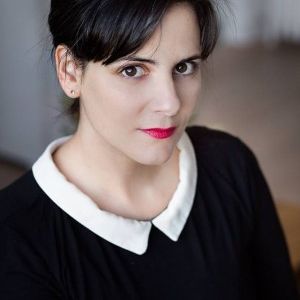Célia Asensio,                                                                             voix française                                dans Les Feux de l&#039;Amour