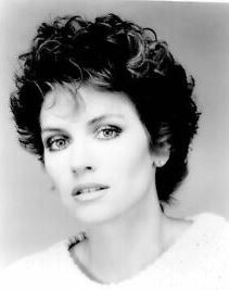 Leslie Bevis,                                     actrice                                                                        dans Les Feux de l&#039;Amour