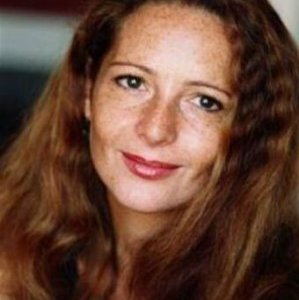 Barbara Delsol,                                                                             voix française                                dans Amour, Gloire et Beauté