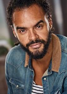 Henri Binje,                                     acteur                                                                        dans Les Feux de l&#039;Amour