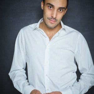 John Kokou,                                                                             voix française                                dans Les Feux de l&#039;Amour