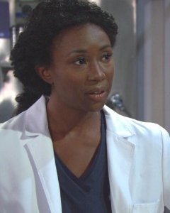 Vashty Mompoint,                                     actrice                                                                        dans Amour, Gloire et Beauté