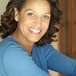 Tish Daniels,                                     actrice                                                                        dans Les Feux de l&#039;Amour