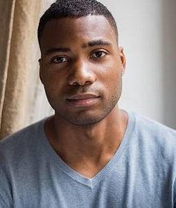 Baptiste Marc,                                                                             voix française                                dans Les Feux de l&#039;Amour