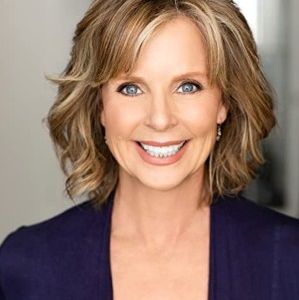 Julia Montgomery,                                     actrice                                                                        dans Les Feux de l&#039;Amour