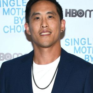 George Tsai,                                     acteur                                                                        dans Les Feux de l&#039;Amour