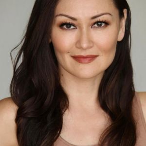 Mary Christina Brown,                                     actrice                                                                        dans Les Feux de l&#039;Amour