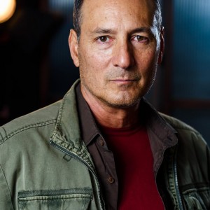 Andre Hotchko,                                     acteur                                                                        dans Les Feux de l&#039;Amour