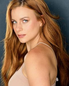 Cayla Black,                                     actrice                                                                        dans Amour, Gloire et Beauté