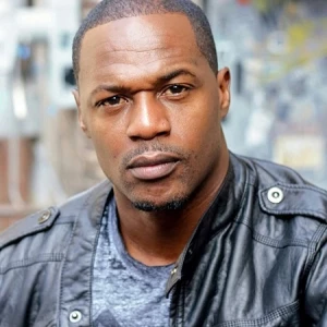 Jermaine Rivers,                                     acteur                                                                        dans Les Feux de l&#039;Amour