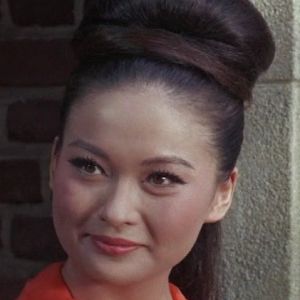 Helen Funai,                                     acteur                                                                        dans Les Feux de l&#039;Amour