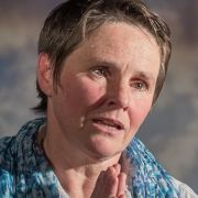Françoise Dasque,                                                                             voix française                                dans Les Feux de l&#039;Amour