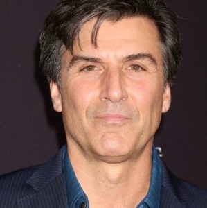 Biographie de Vincent Irizarry