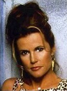 Alex Donnelley,                                     actrice                                                                        dans Les Feux de l&#039;Amour