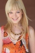 Abby Wathen,                                     actrice                                                                        dans Les Feux de l&#039;Amour